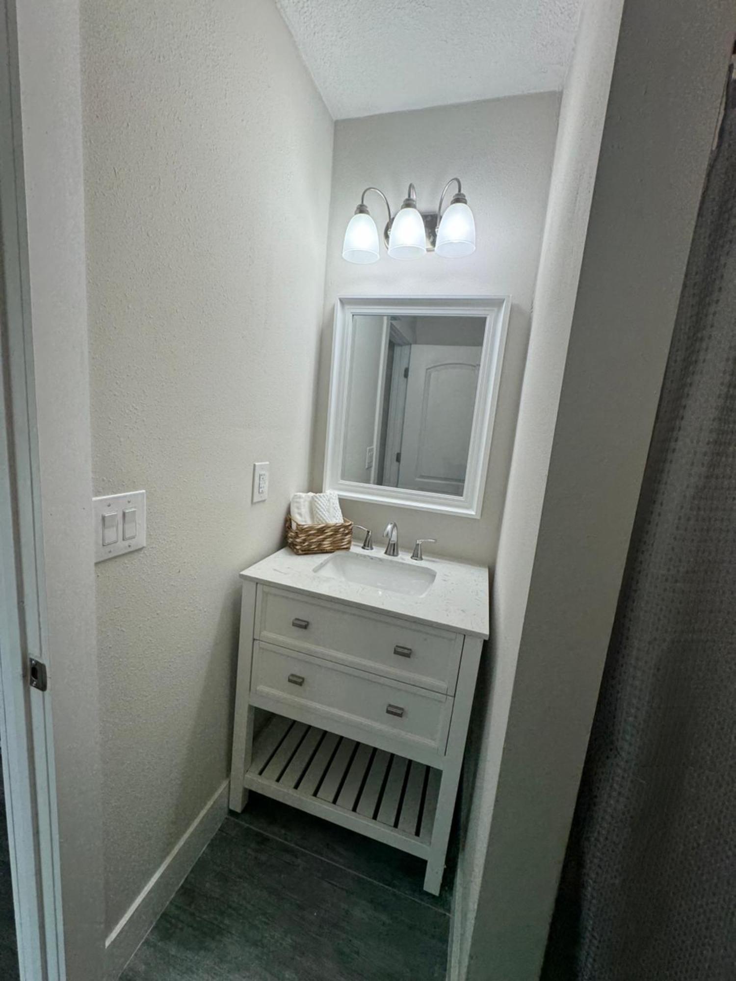 Deluxe Apartment Whit Laundry Tampa Exterior photo