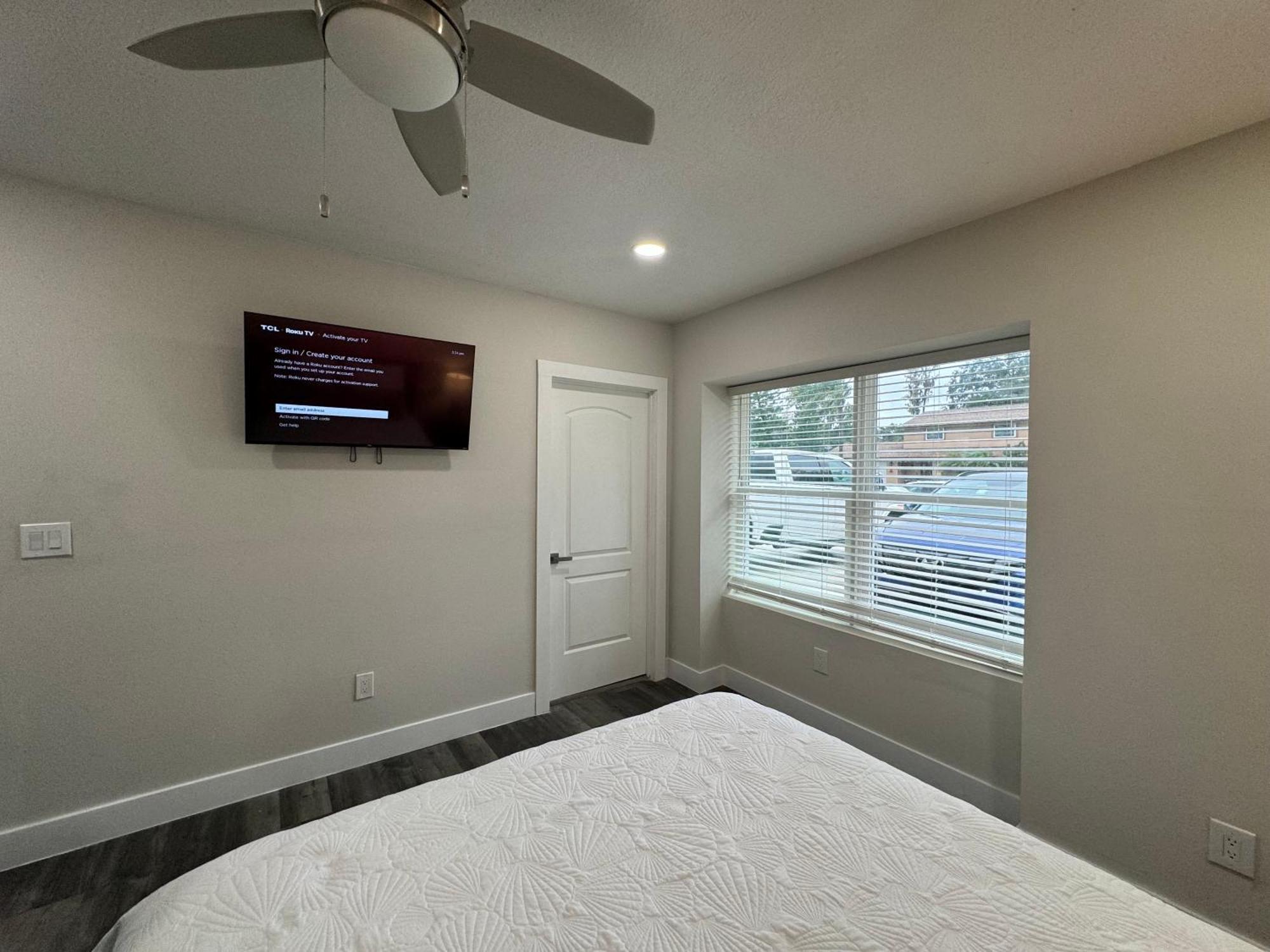 Deluxe Apartment Whit Laundry Tampa Exterior photo