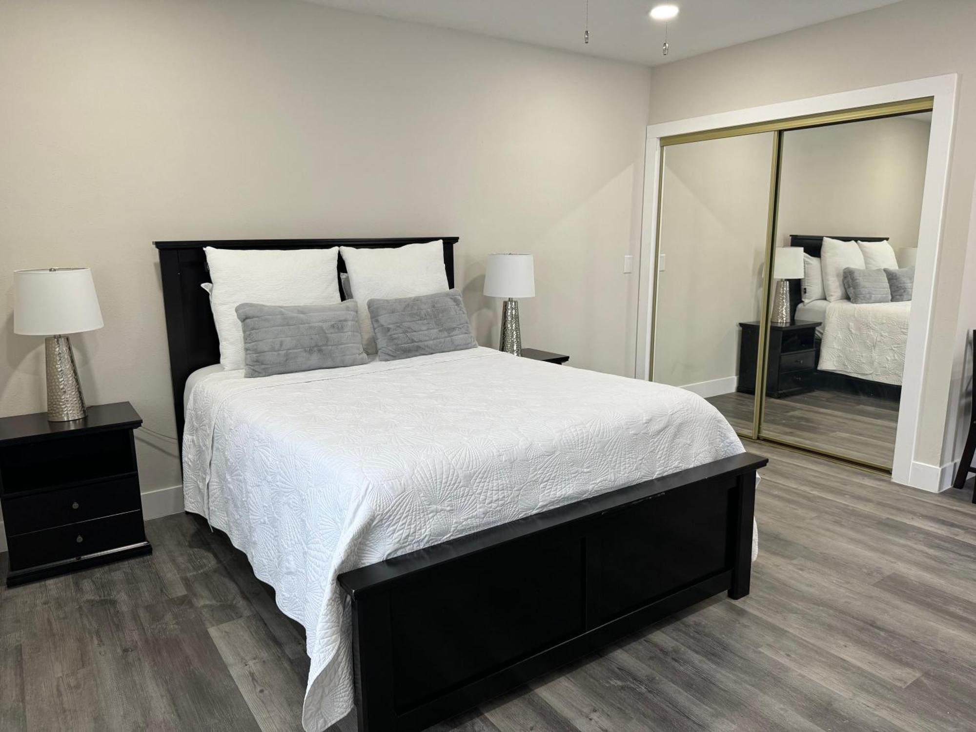 Deluxe Apartment Whit Laundry Tampa Exterior photo